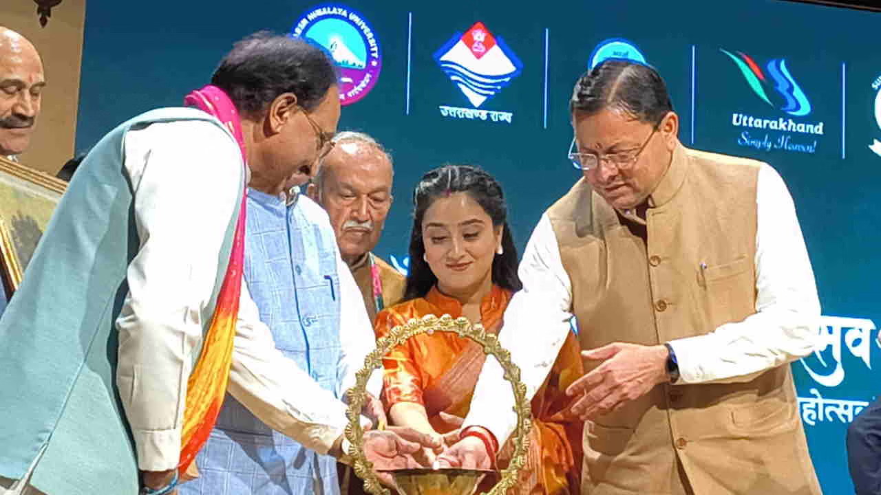 देहरादून लेखक गांव अंतरराष्ट्रीय महोत्सव: सीएम पुष्कर सिंह धामी और केंद्रीय मंत्री अजय टम्टा हुए शामिल, जानें बड़ी बातें