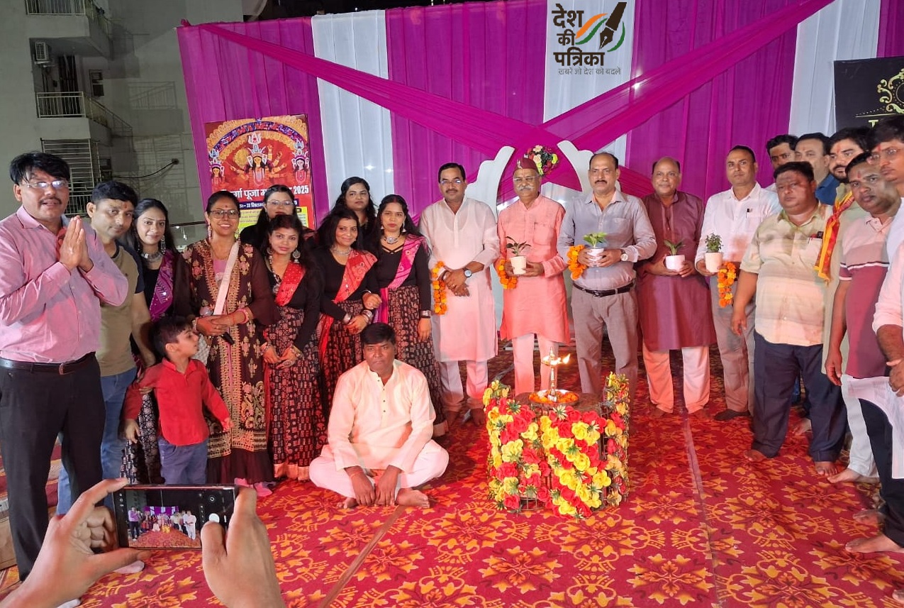 इकोविलेज 1 में धूमधाम से मनाया दुर्गा पूजा महोत्सव 2025